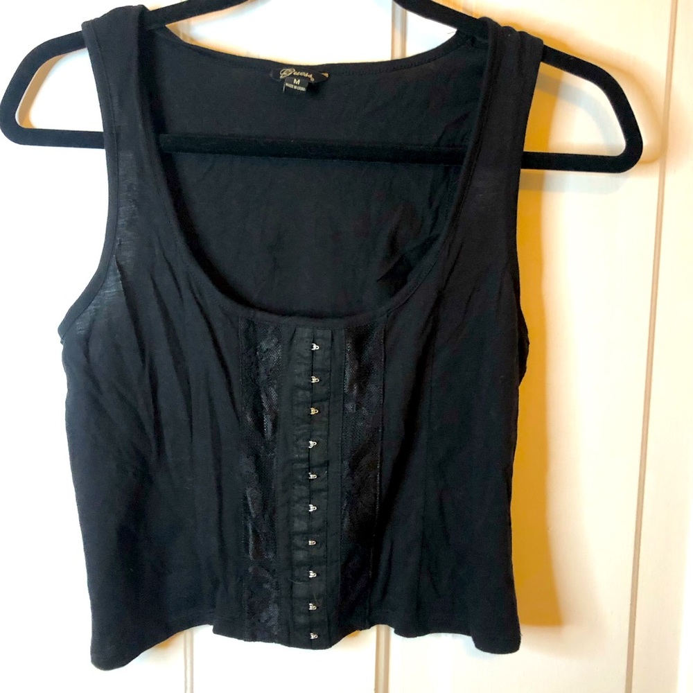 NWOT Black Guess Crop Top